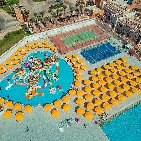 Pickalbatros Oasis Port Ghalib Hotel Kültér fotó