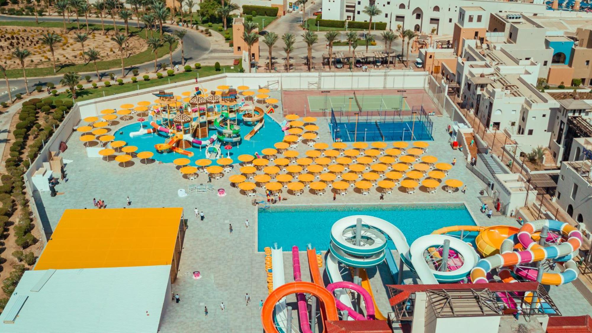 Pickalbatros Oasis Port Ghalib Hotel Kültér fotó